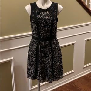 Banana Republic Printer black dress